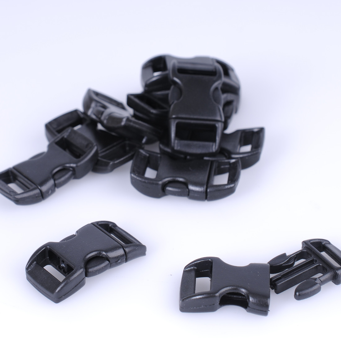 Paracord 12 sluitingen zwart Paracord 12 sluitingen zwart