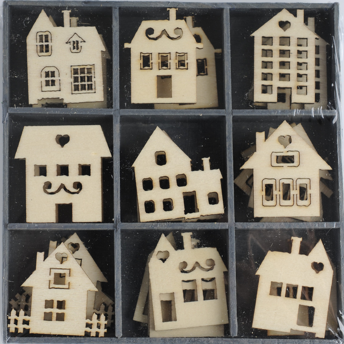 Houten ornamentjes 45 stuks huisjes