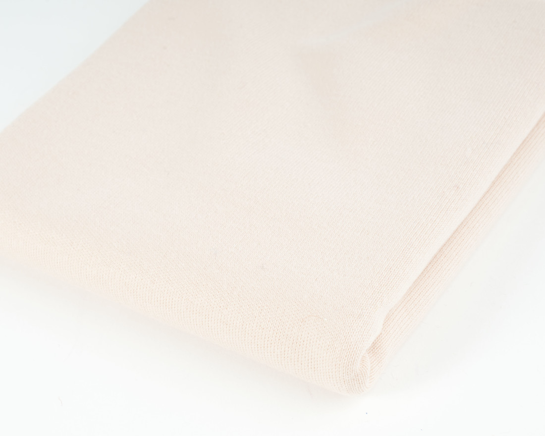 Stof poppentricot 25 x 80 cm pastel perzik Stof poppentricot 25 x 80 cm pastel perzik