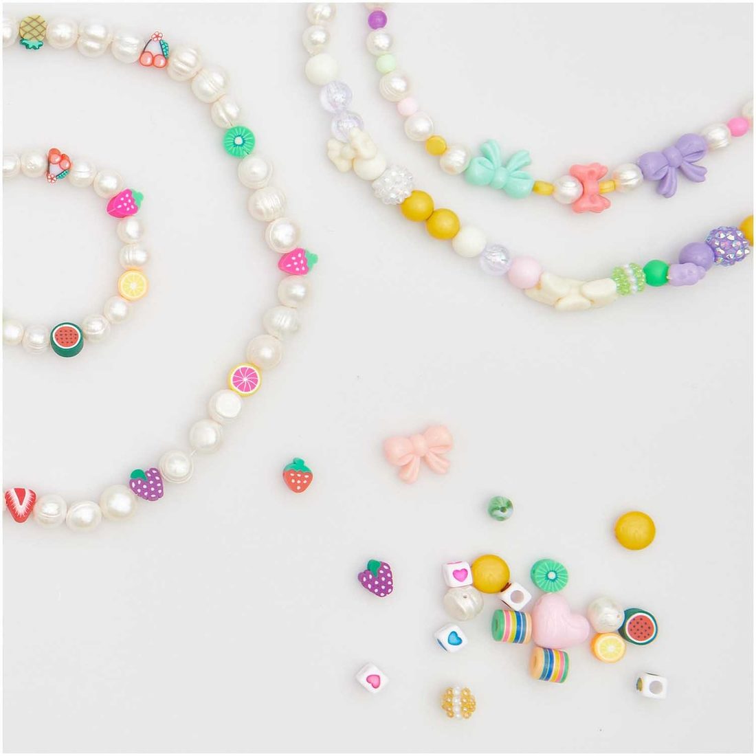 Aardbei kralen 11 mm 20 stuks Aardbei kralen 11 mm 20 stuks