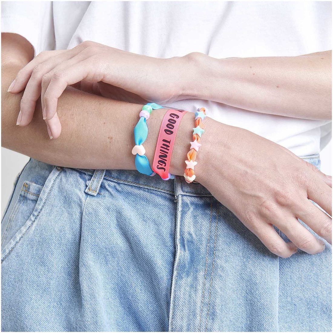 Ponii Beads Kralen 9 x 6 mm 256 stuks pastel vormen mix Ponii Beads Kralen 9 x 6 mm 256 stuks pastel vormen mix