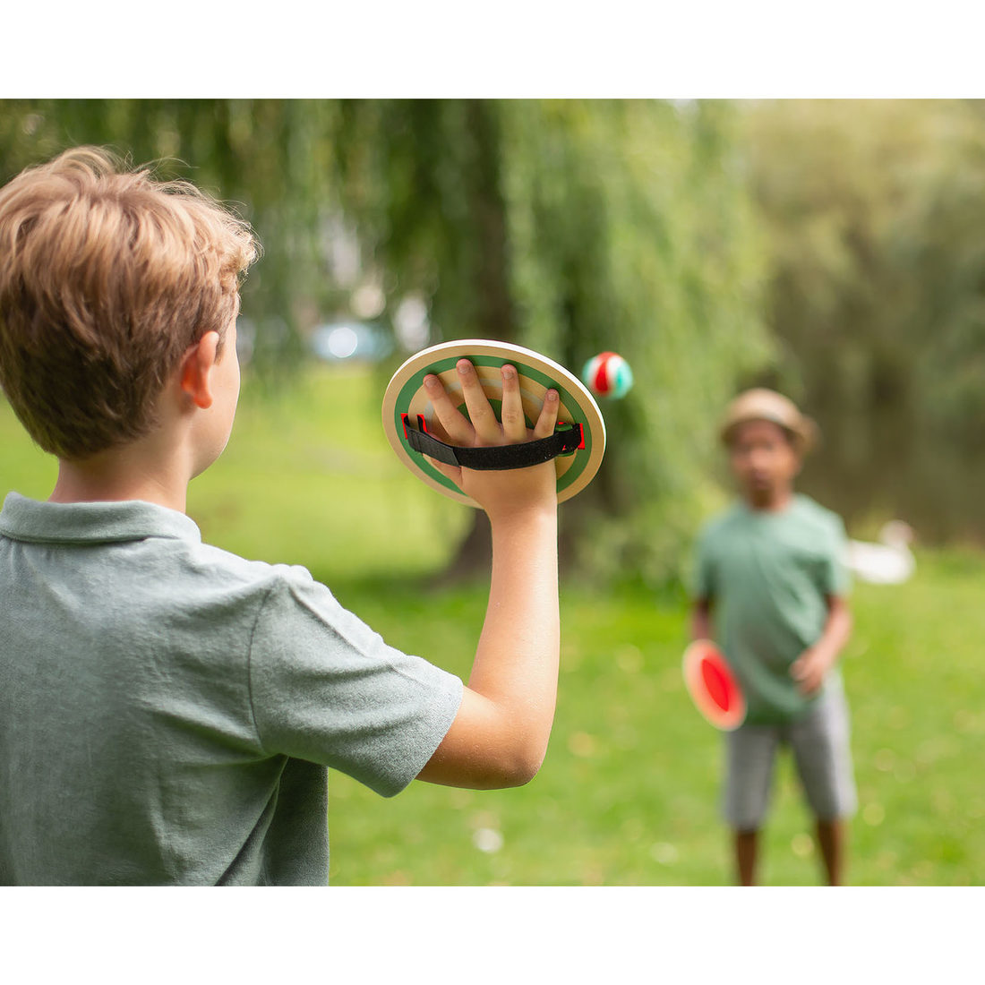 Velcrovangspel met 2 houten schijven en bal Velcrovangspel met 2 houten schijven en bal