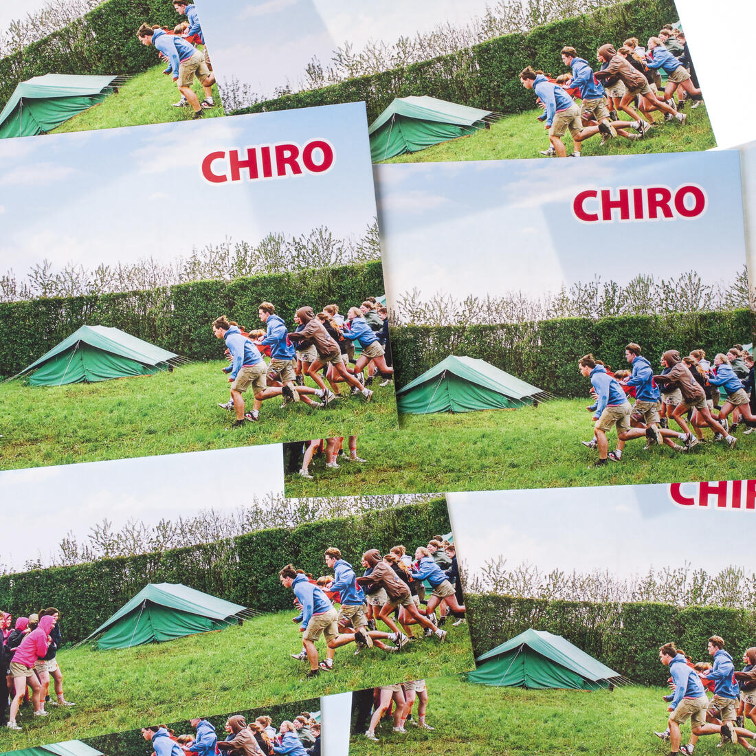 Bivakpostkaart 25 groepsspel bij tent 20 stuks Bivakpostkaart 25 groepsspel bij tent 20 stuks