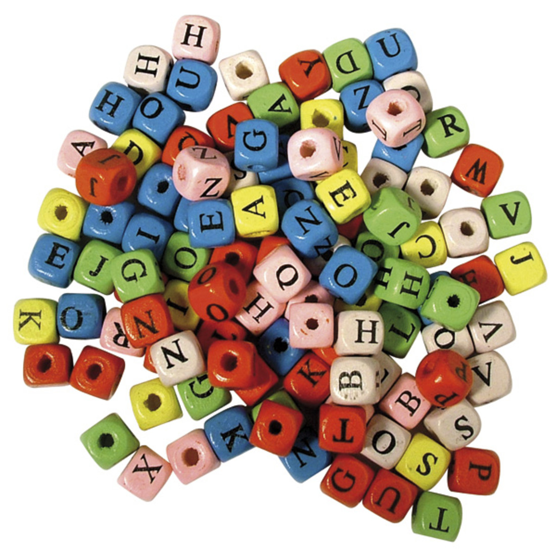 Houten kralen dobbelsteen met letters 10 x 10 mm 50 g ass.