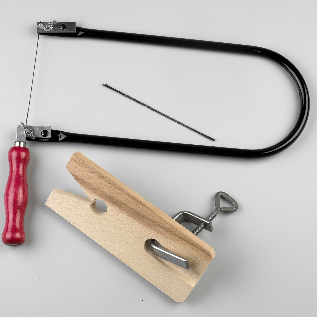 Figuurzaagset (beugel, 5 zagen, klem & plank)