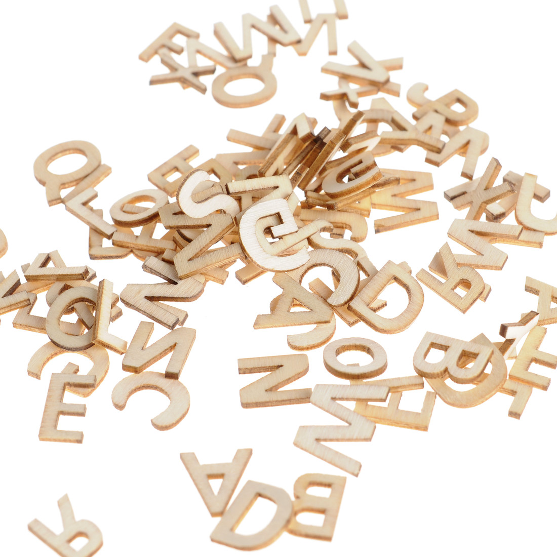Houten letters 1,3 cm 162 stuks budget Houten letters 1,3 cm 162 stuks budget