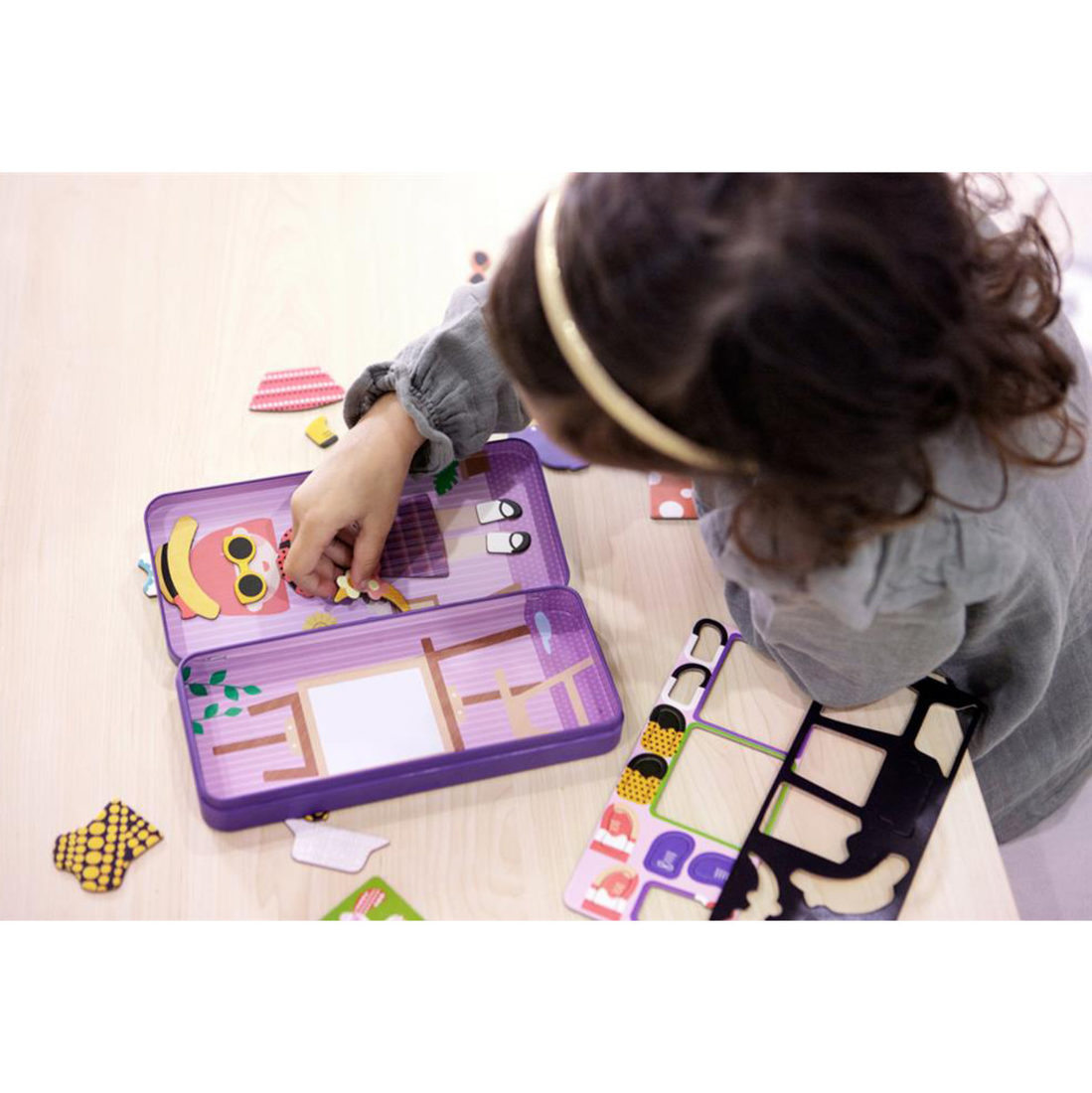 Magnetische reisbox puzzelspel kunstenaar 3+ Magnetische reisbox puzzelspel kunstenaar 3+