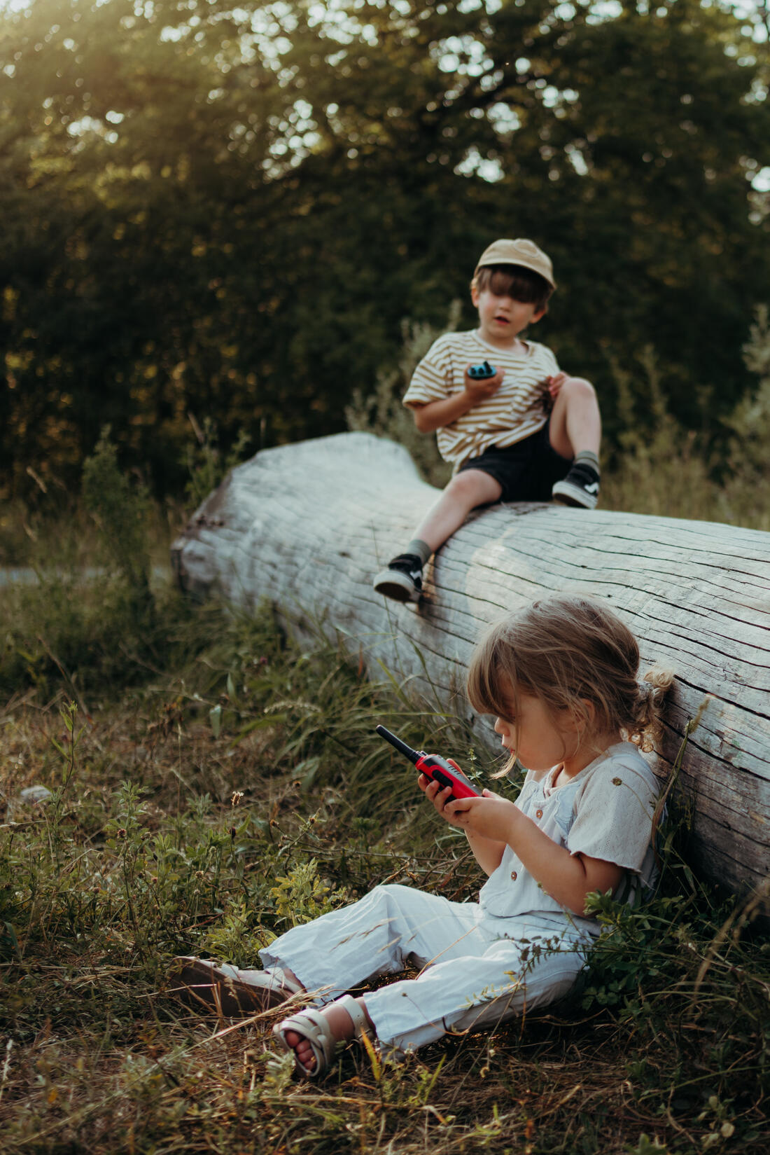 Kidytalk - 2 walkie talkies in blauw en rood Kidytalk - 2 walkie talkies in blauw en rood