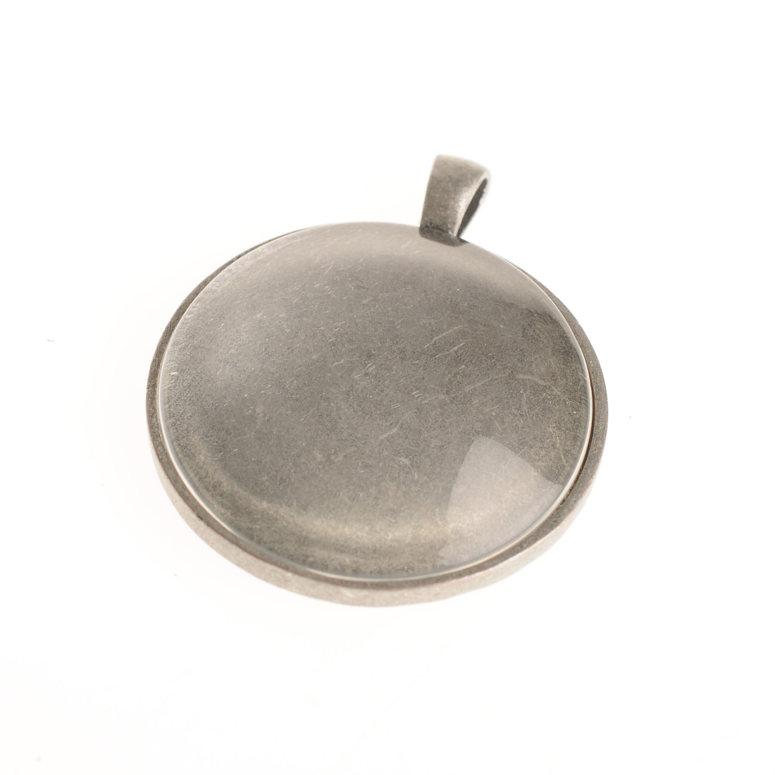 Hanger met cabochon rond 3,7 cm cm oud zilver Hanger met cabochon rond 3,7 cm cm oud zilver