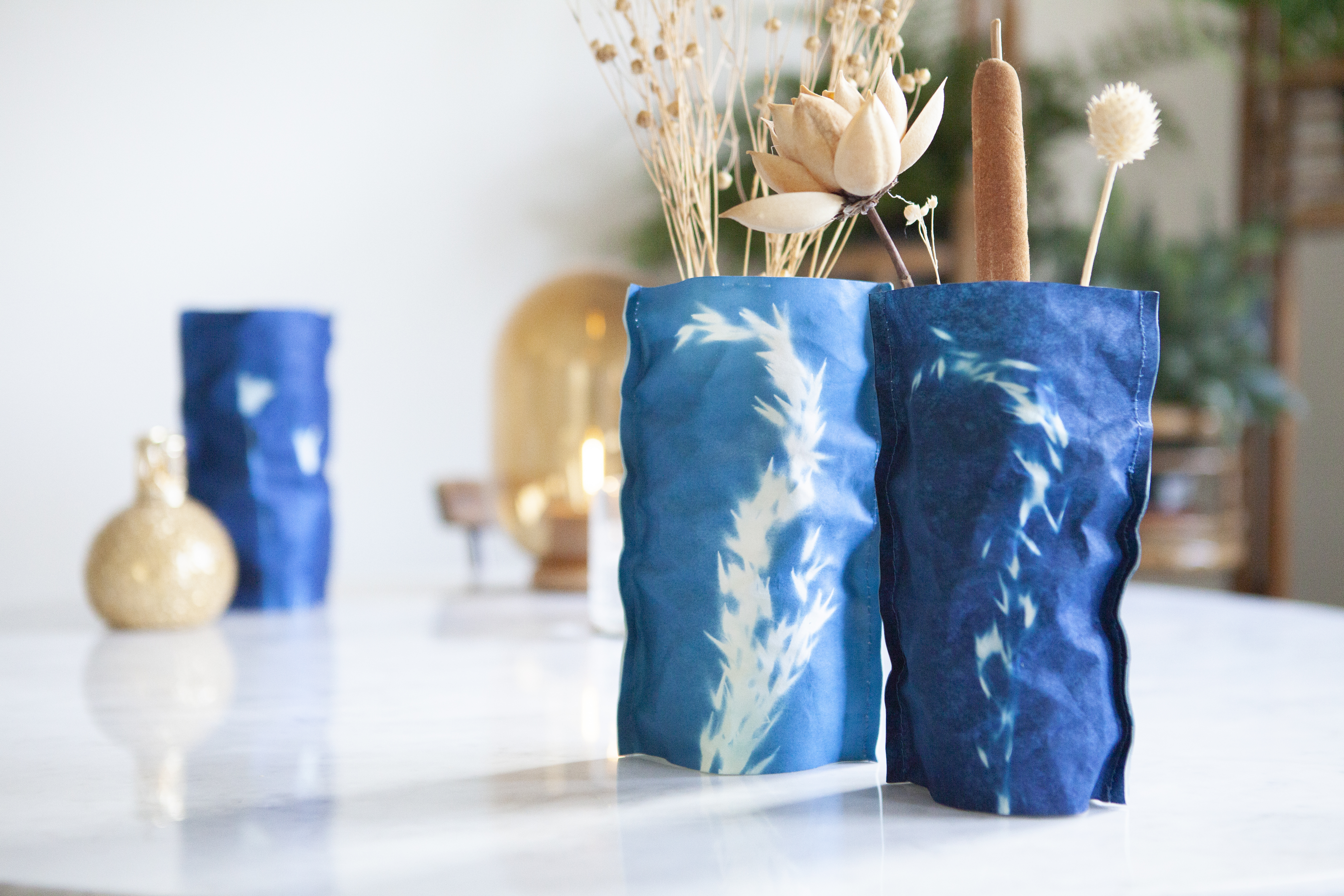 Knutselidee: blauwdrukvaasjes