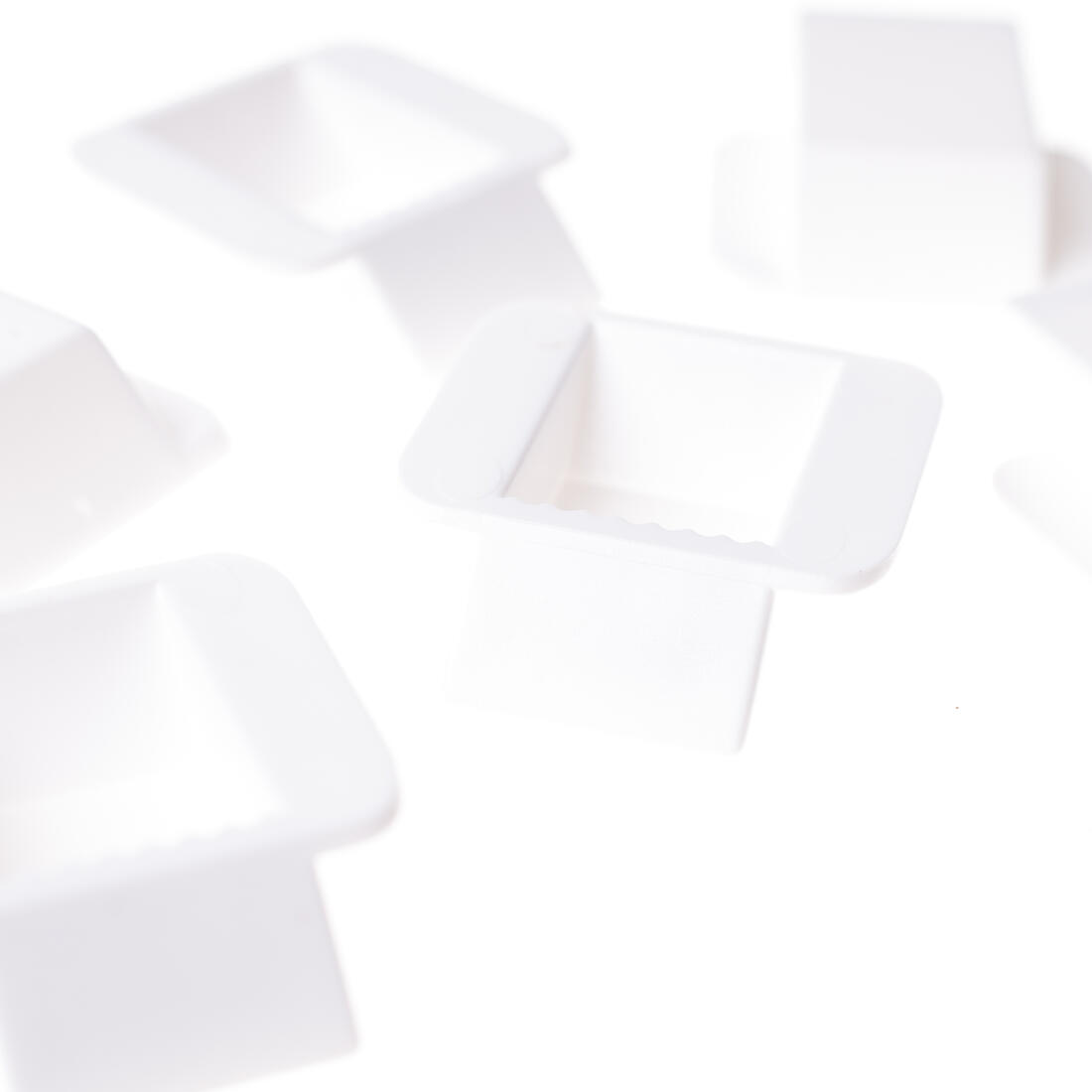 Ingiethaakje plastic 25/13 mm 6 stuks Ingiethaakje plastic 25/13 mm 6 stuks