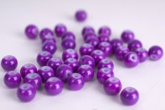 Glasparel 6 mm opaak ca. 60 stuks violet