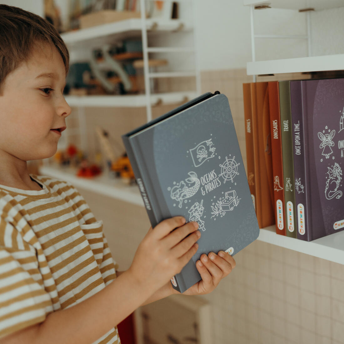 Kidydraw-mini Oceans & Pirates draagbaar tekentablet op zee Kidydraw-mini Oceans & Pirates draagbaar tekentablet op zee