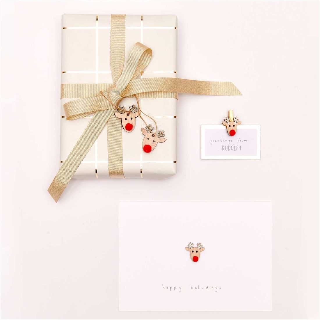 Rendier op wasspeld 3 cm 8 stuks Rendier op wasspeld 3 cm 8 stuks