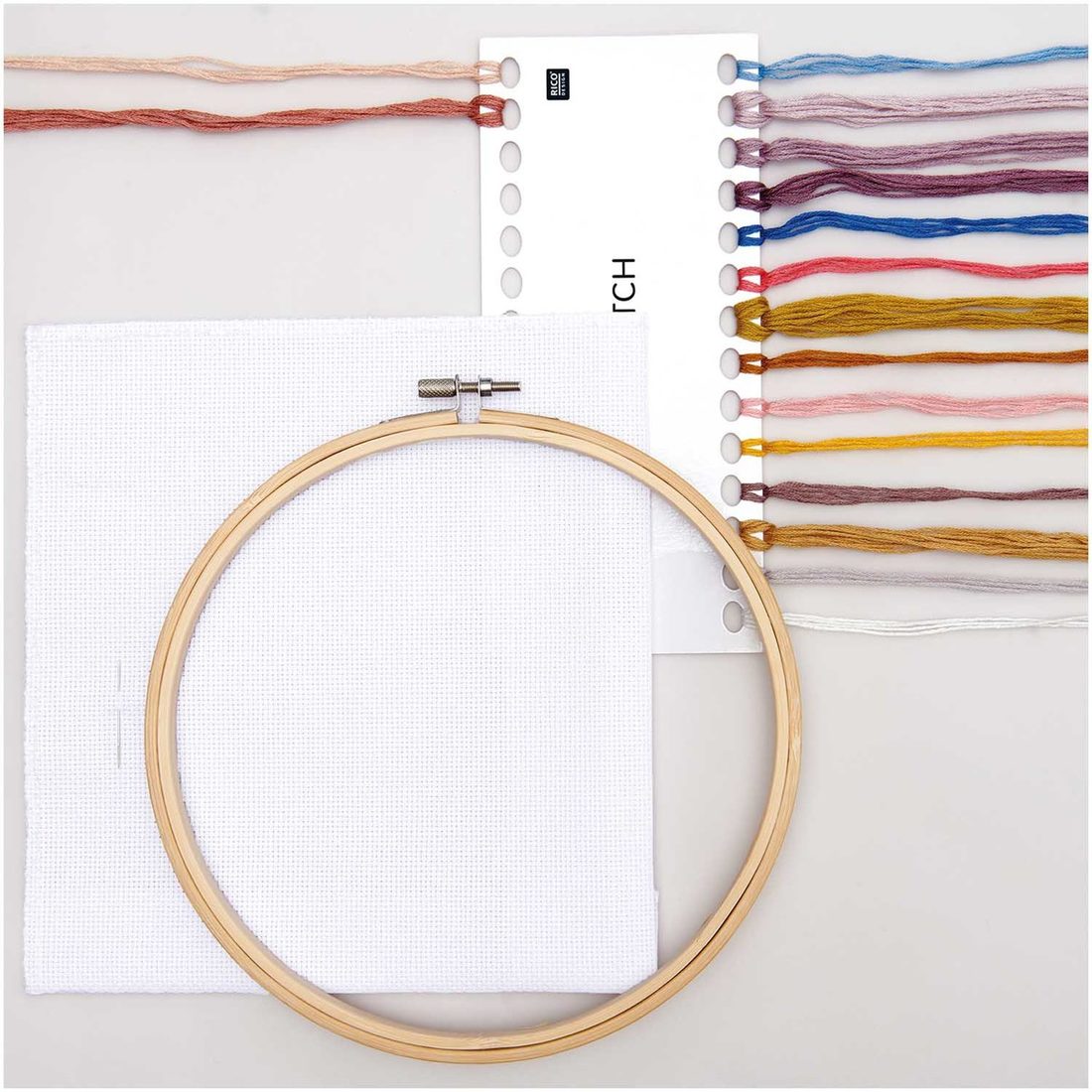 Borduurset kruisjessteek 20 cm glazen stolp Borduurset kruisjessteek 20 cm glazen stolp