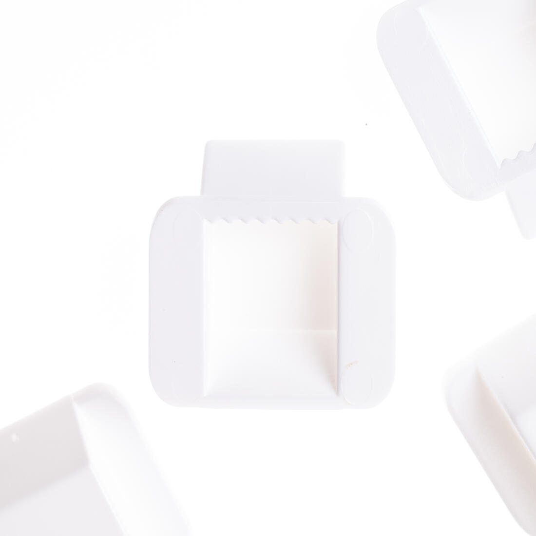 Ingiethaakje plastic 25/13 mm 6 stuks Ingiethaakje plastic 25/13 mm 6 stuks